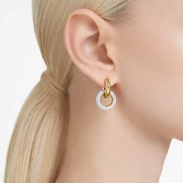 Dextera hoop earrings - Asymmetrical design - Interlocking loop - White - Gold-tone plated 5668818