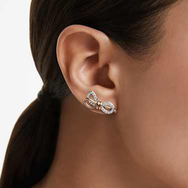 Lifelong stud earrings