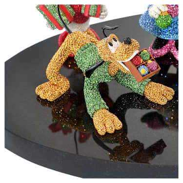 Mickey and Friends Holiday Cheer Limited Edition - Image 4